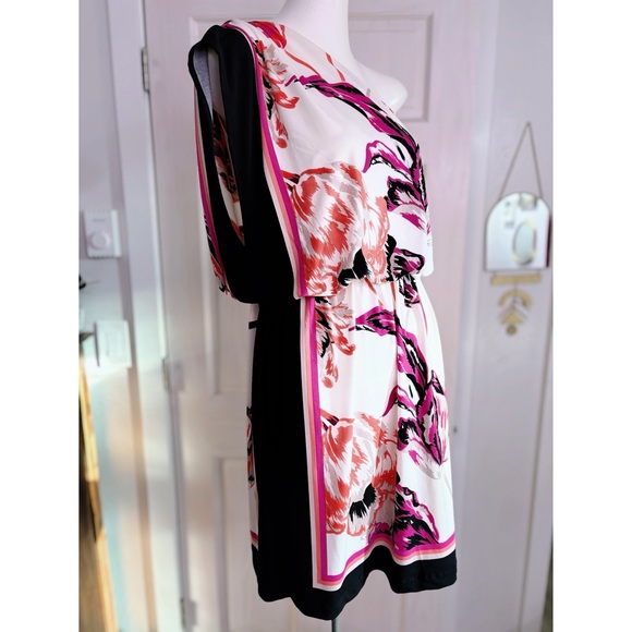 Moving sale! GUC London Style One Shoulder Lined Mini Dress Size 6 - Stretchy - Picture 2 of 9
